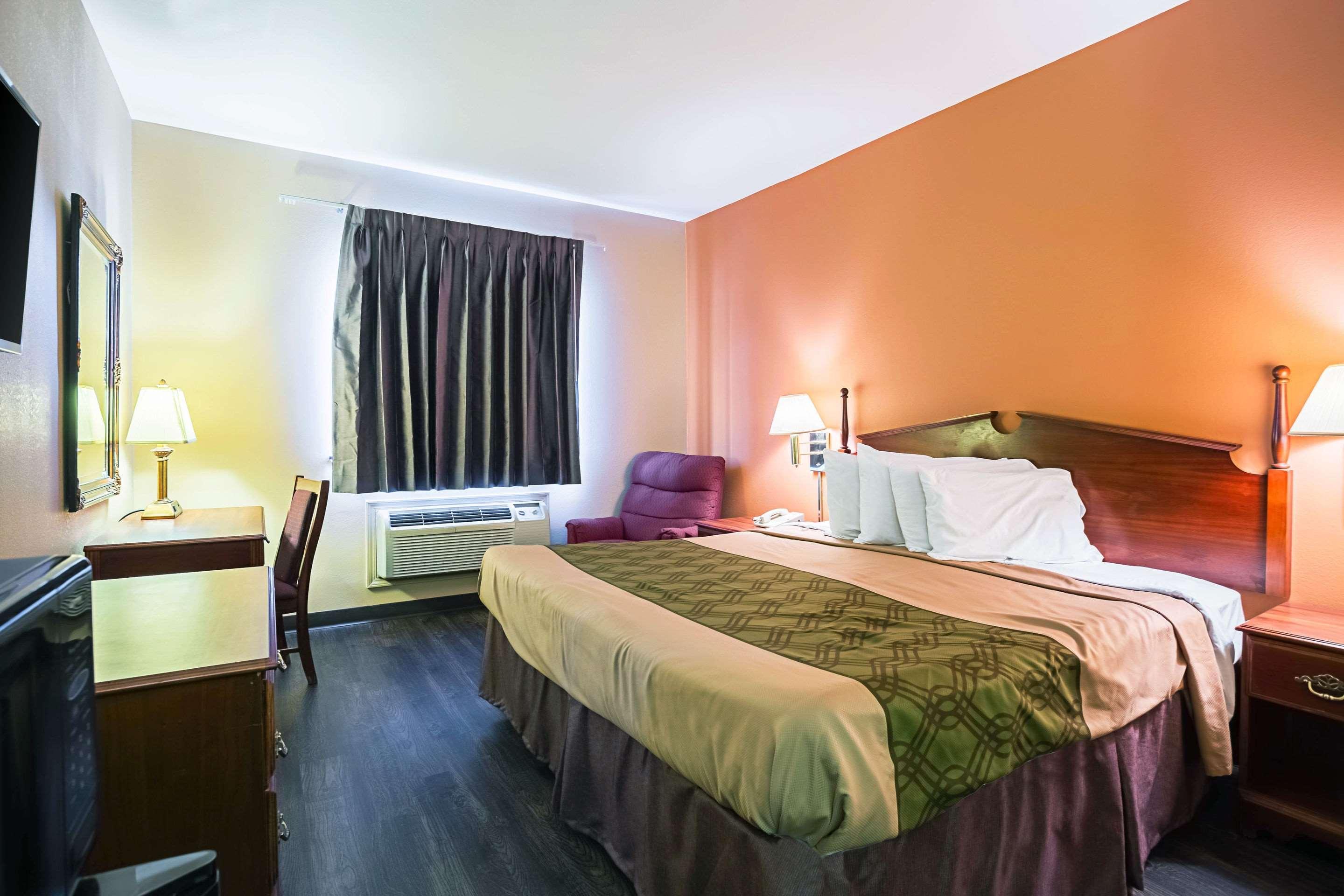 Econo Lodge Inn & Suites Ripley Exteriör bild