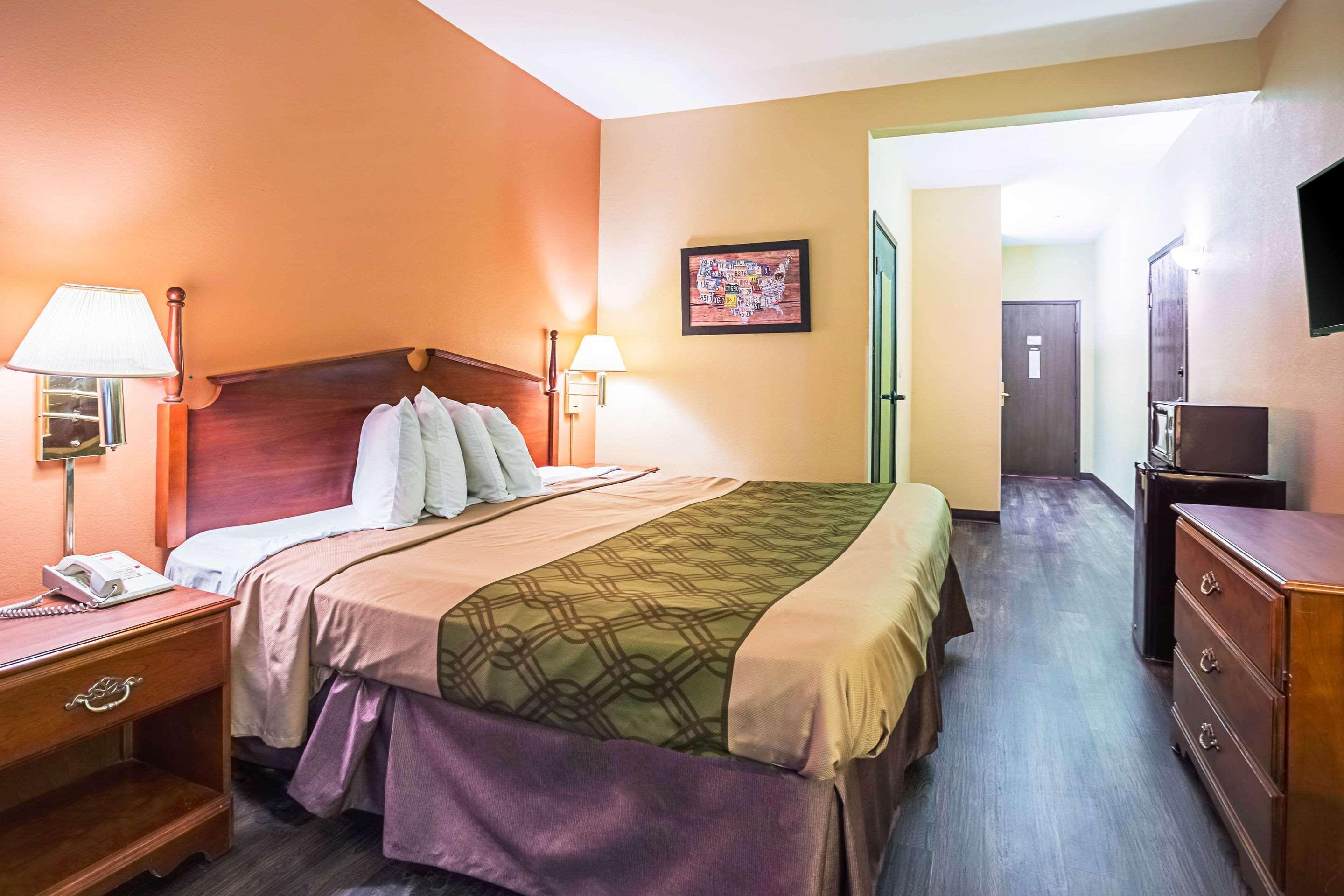 Econo Lodge Inn & Suites Ripley Exteriör bild